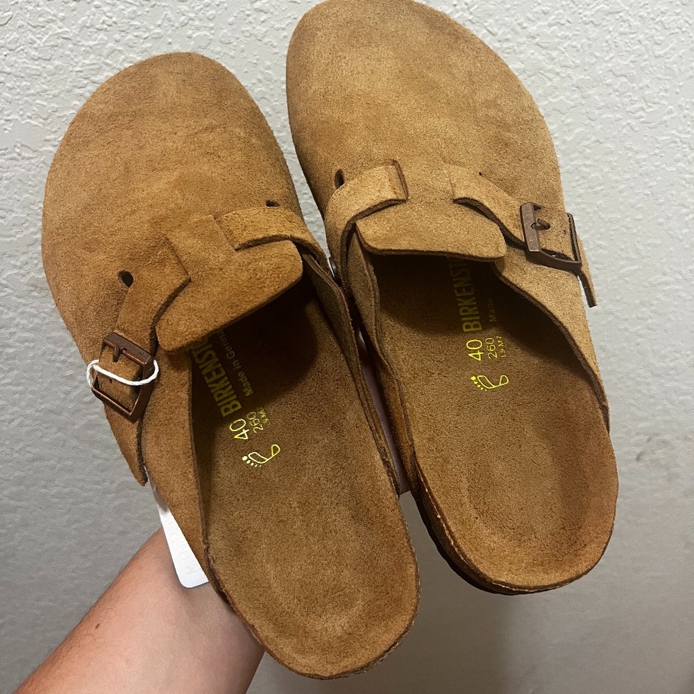 NEW Birkenstock Tan Clog Size 40